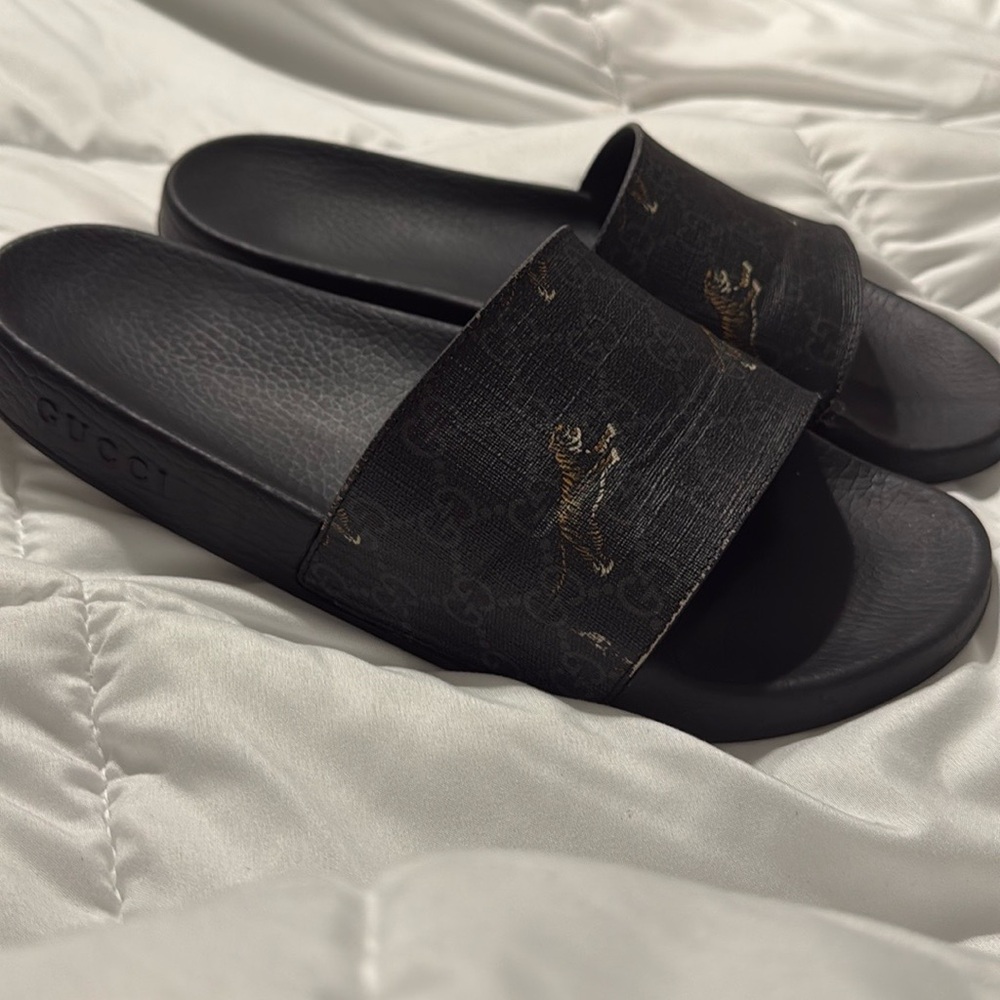 Gucci slides